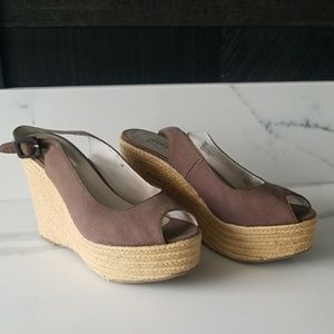 Brown wedge platform Steve Maddens